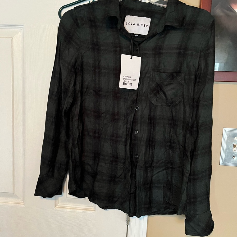 Lola River emerald green button up blouse Top - XS. New